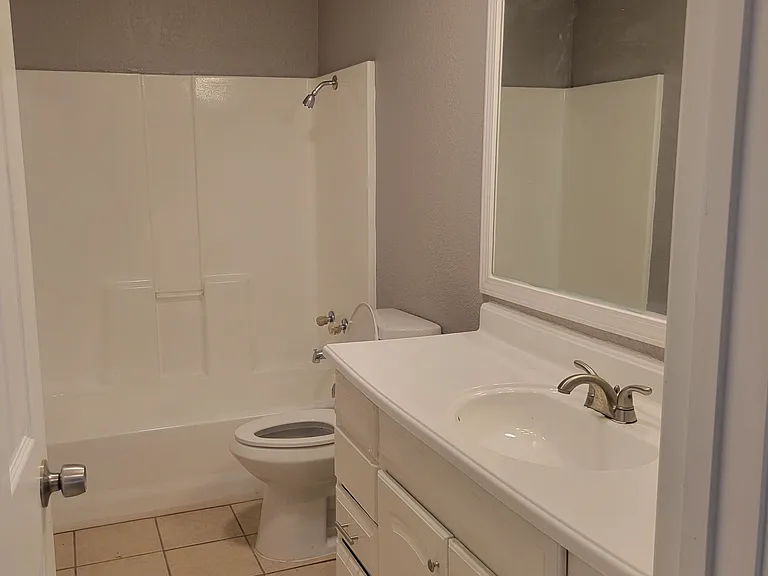 1620 Chandler St — Photo 6