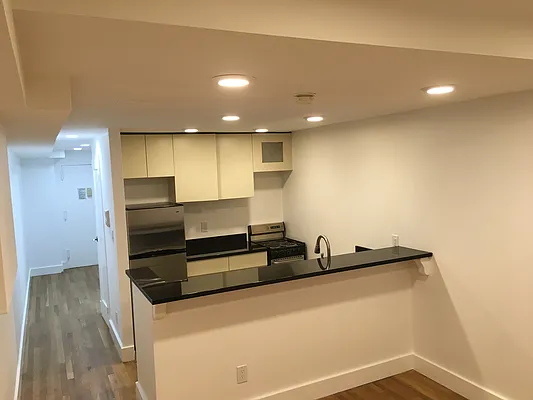 Rented by ELK Investors | media 23