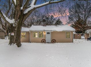 68068 Shirley Ln, Edwardsburg, MI 49112