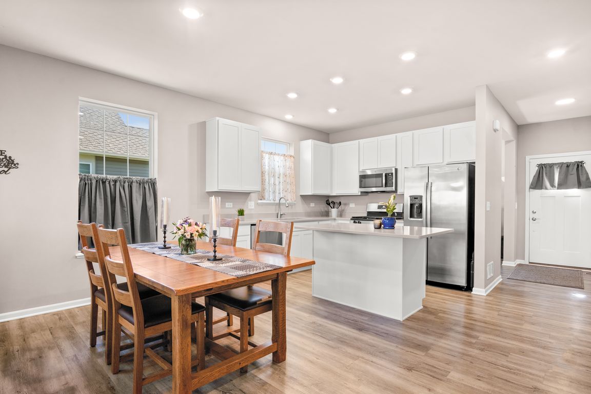 next background image