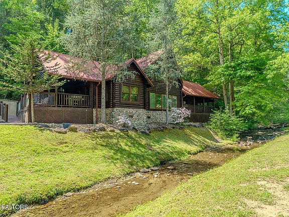 4th image of 2609 Cedar Falls Way