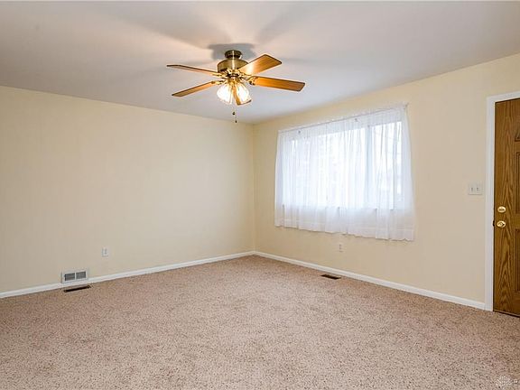 5th image of 4520 Cynthia Dr