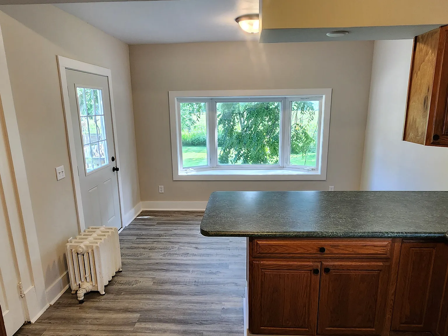 2 bed, 1000 sqft, $1,350 — Photo 4