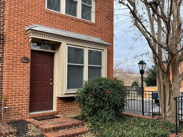 1533 Oronoco St, Alexandria, VA 22314