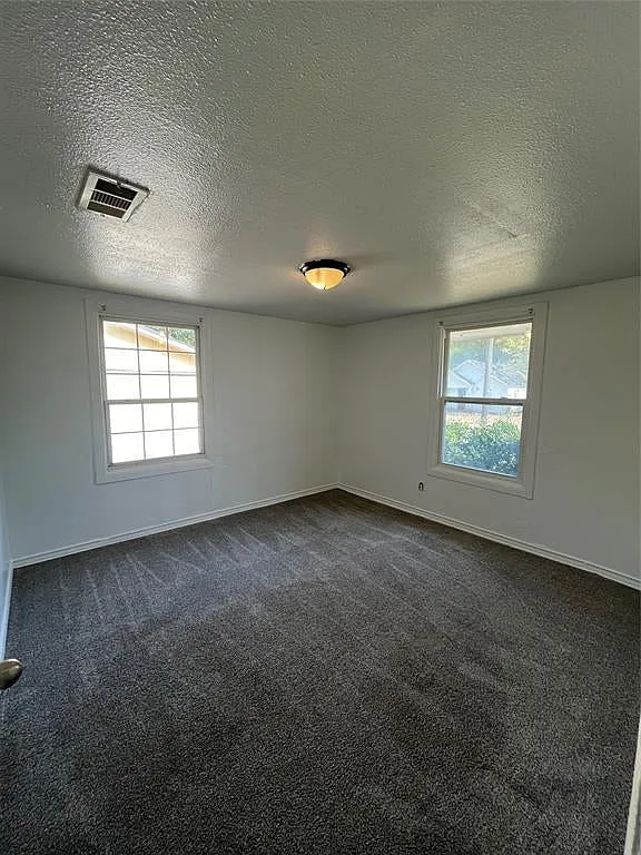 2 bed, 1.0 bath, 825 sqft, $1,250 — Photo 4