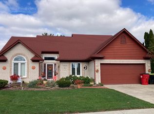 17903 Rocco Dr, Macomb, MI 48044