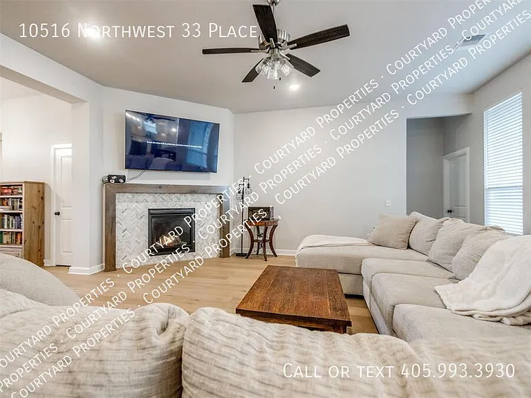 10516 NW 33rd Pl — Photo 21