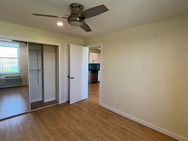 249 S 49th St #214 — Photo 13