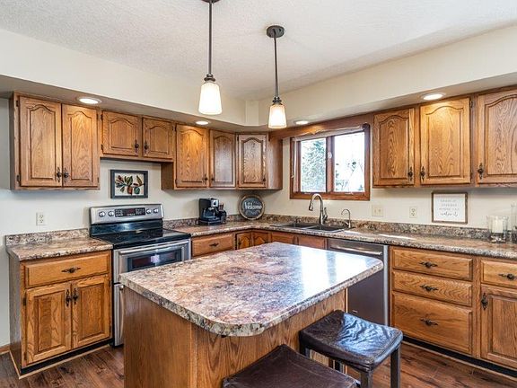 9618 Winston Ave, Urbandale, IA 50322 MLS 624694 Zillow