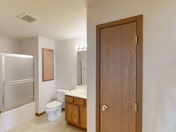 4th image of 1327 Walton Dr Unit 103