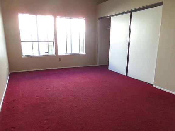 4th image of 25261 Brodiaea Ave