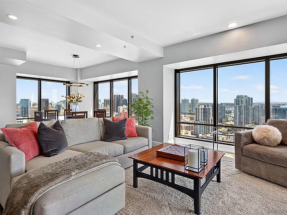 3rd image of 200 Harbor Dr Unit 3001