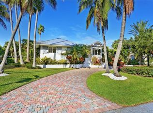 390 Gulf Rd, Key Biscayne, FL 33149