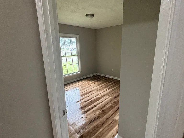 1250 Stratford Dr — Photo 11