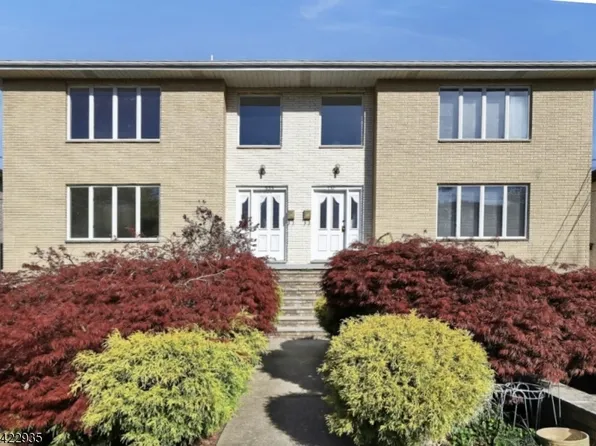 535 Orchard Ave, Palisades Park, NJ 07650