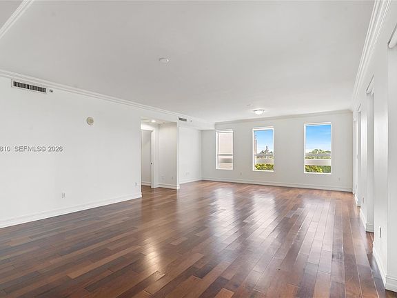 3rd image of 455 E Palmetto Park Rd APT 4E