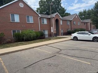 3021 Birch Row Dr APT 9, East Lansing, MI 48823