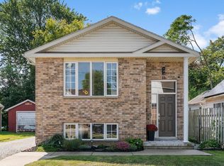18 Kirk St, Chatham Kent, ON N7M3P8