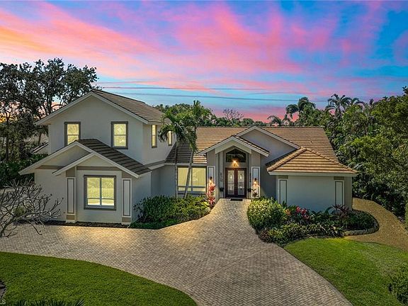 2nd image of 3696 Woodlake DR