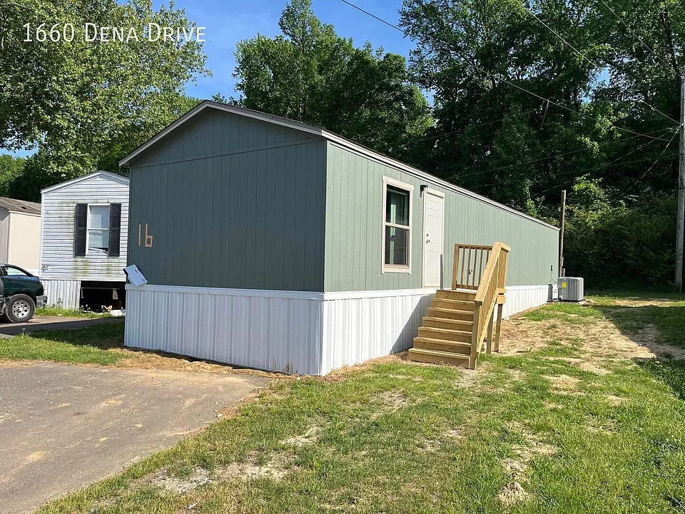 1660 Dena Dr
