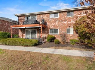 18 Fountain Ln APT 2, Weymouth, MA 02190