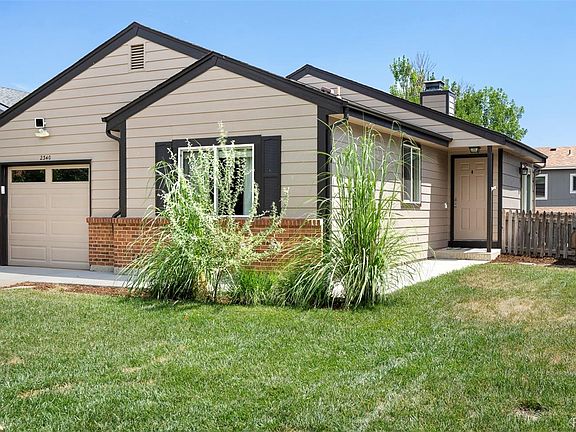 2nd image of 2340 Redwood Avenue