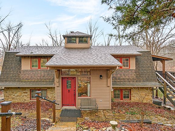 2nd image of 972 Helmsburg Rd