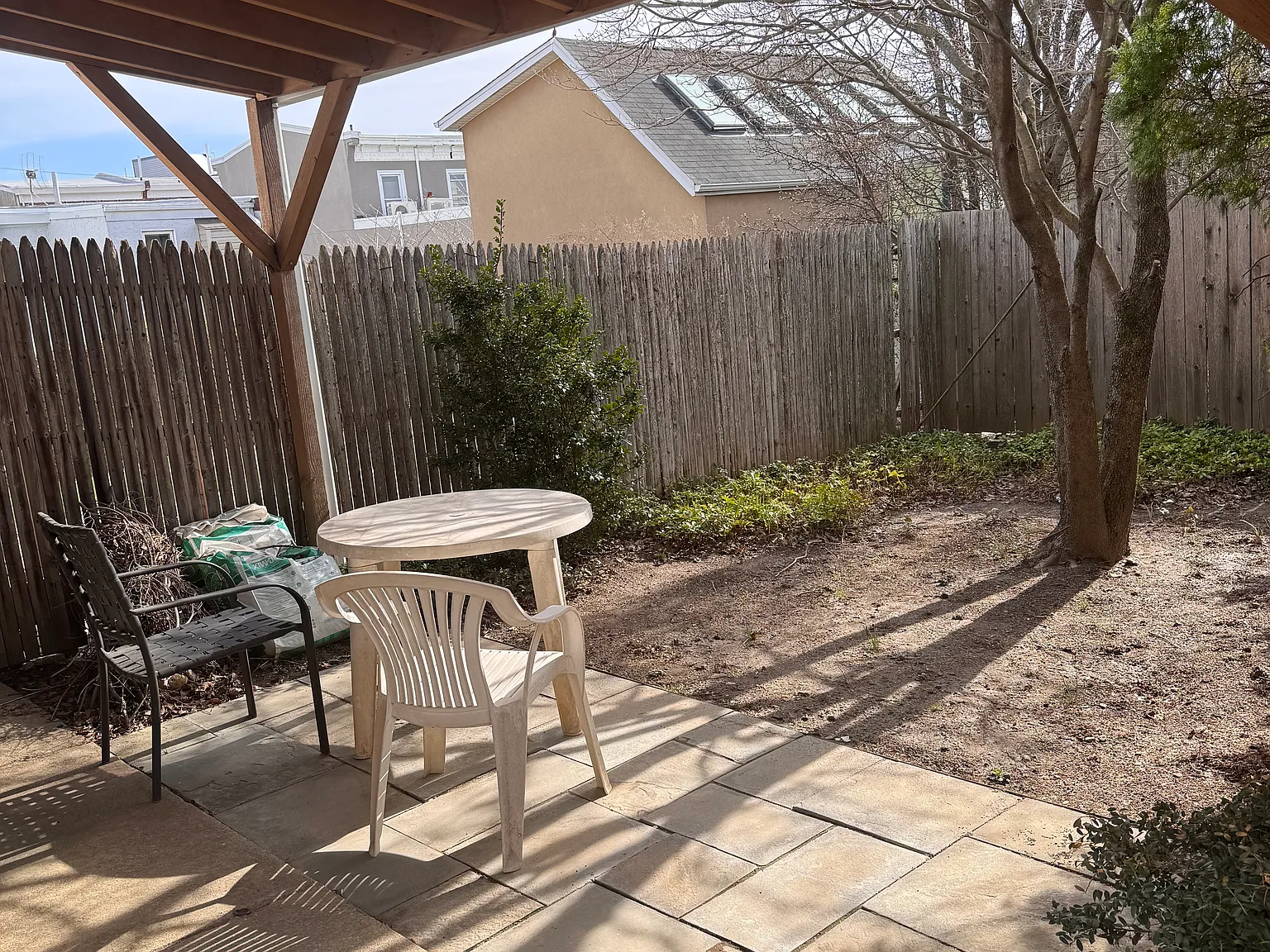 4652 Mansion St — Photo 2