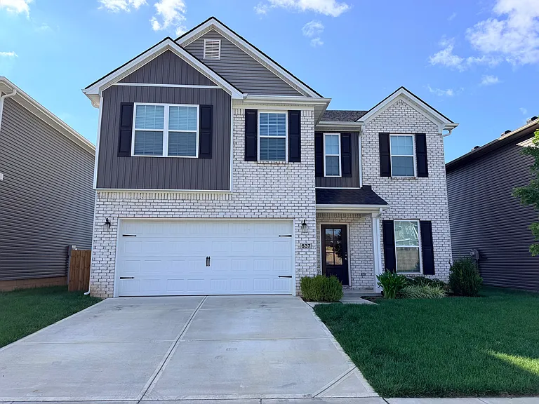 637 Dahlia Dr — Photo 1