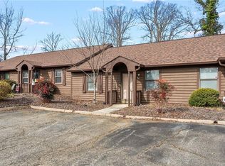 1818 Guyer St APT C, High Pt, NC 27265