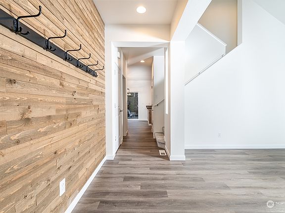 3rd image of 2128 87th Drive NE