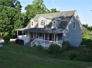 222 Lonesome Pine Dr, Nebo, NC 28761
