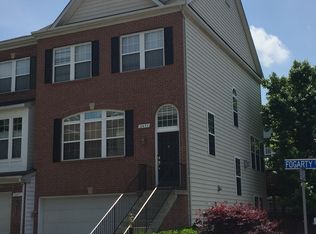 11453 Fogarty Ct, Fairfax, VA 22030