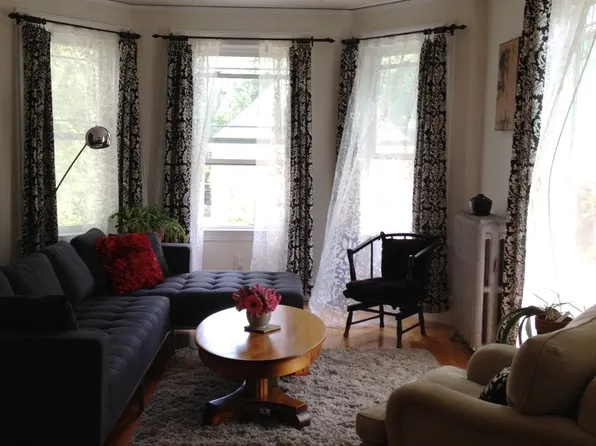 44 Park St #2, Dover, NH 03820