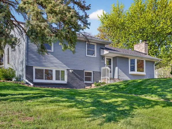 8265 Hyde Ct S, Cottage Grove, MN 55016