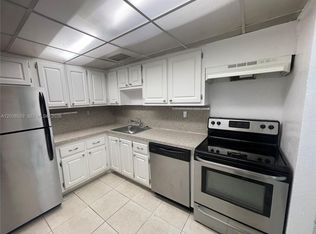 1805 Sans Souci Blvd APT 113, North Miami, FL 33181