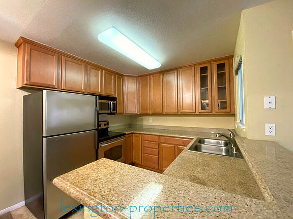 3rd image of 3715 Tallyho Dr APT 130