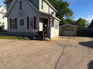 815 Logan Ave, Belvidere, IL 61008