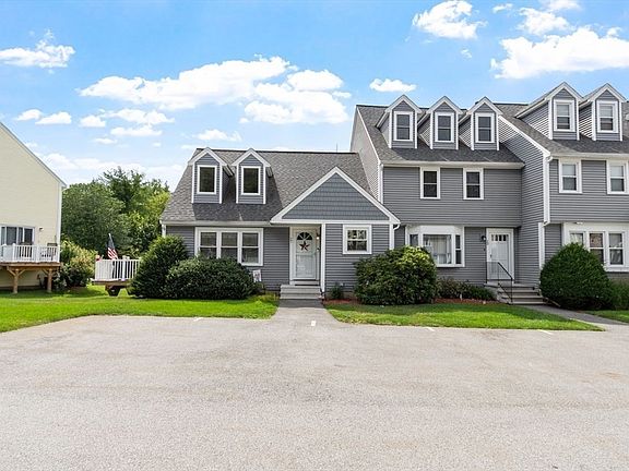 2nd image of 77 Merrimack Meadows Ln Unit 77