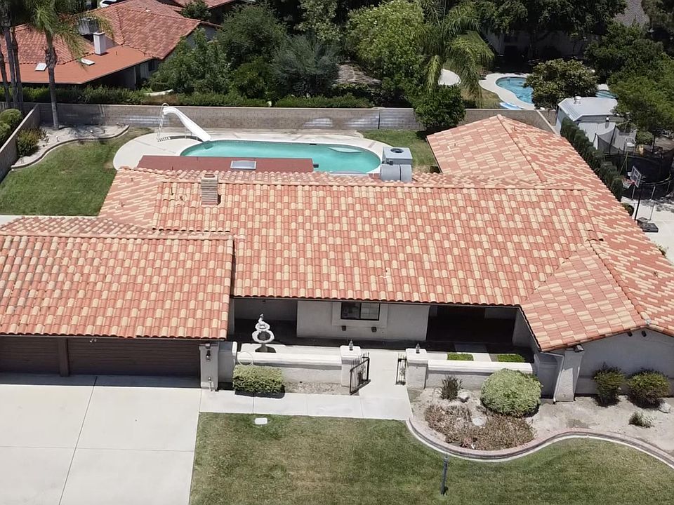 1st image of 43136 Acacia Ave
