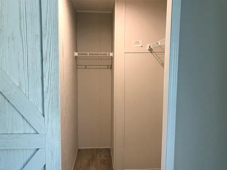 246 Brenda Rd — Photo 20