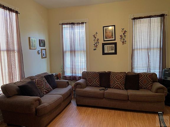 2nd image of 2428 Ursuline