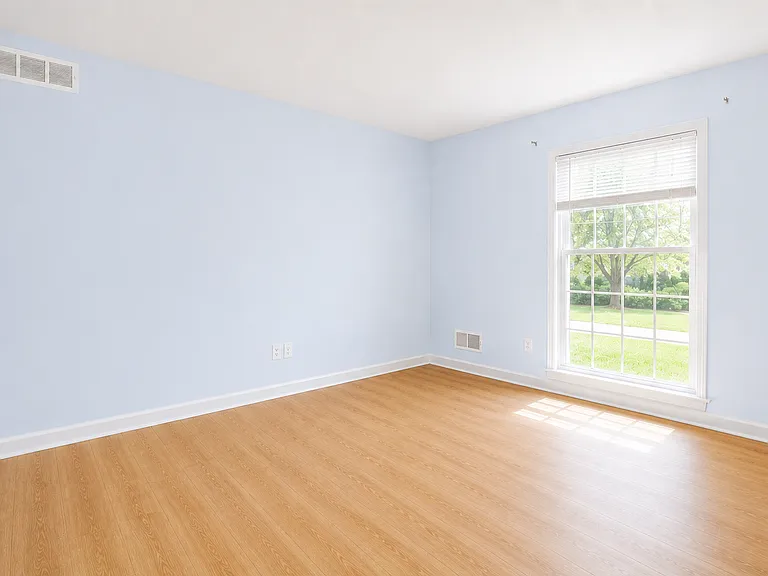 4005 Ashridge Dr — Photo 12
