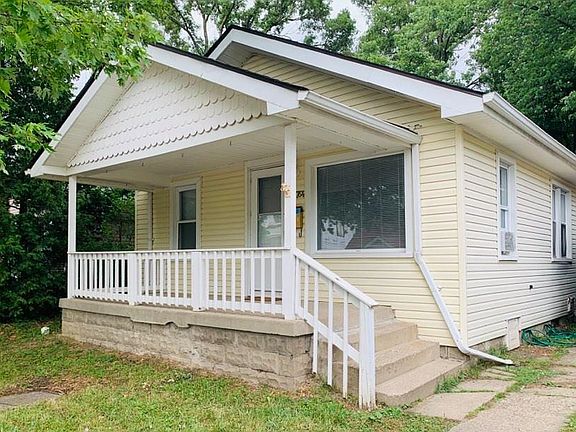 3rd image of 3764 Royal Ave