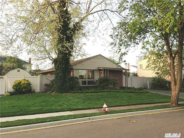 1st image of 106 Georgia Dr