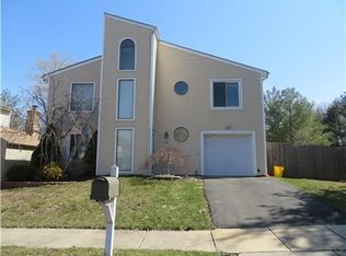 36 Gable Ct, Matawan, NJ 07747