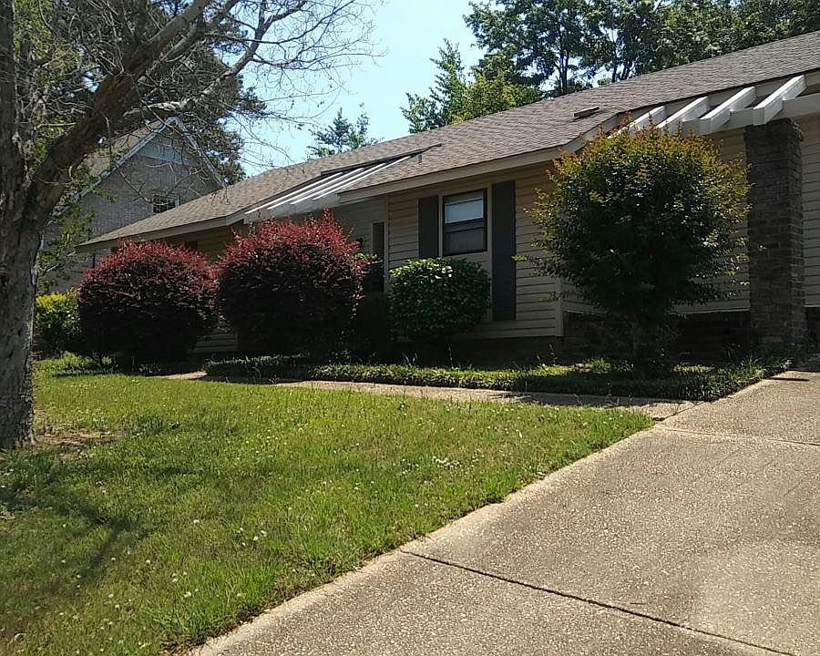 1st image of 3136 Milan Dr