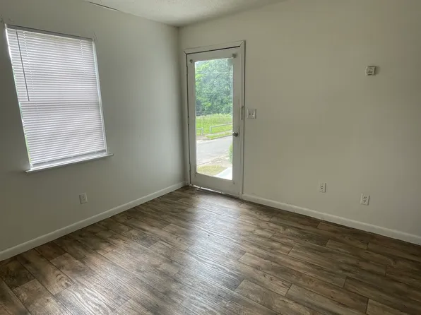 235 Simms St, Jackson, TN 38301