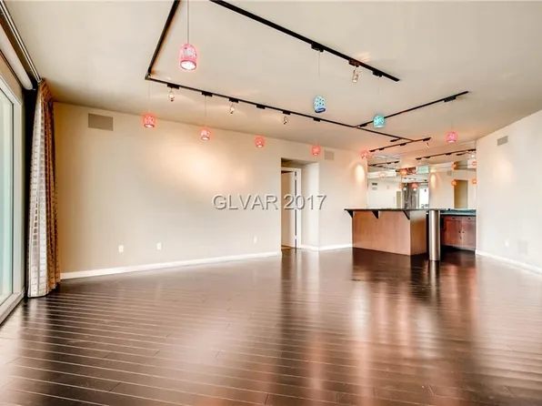 2857 Paradise Rd Unit 1004, Winchester, NV 89109