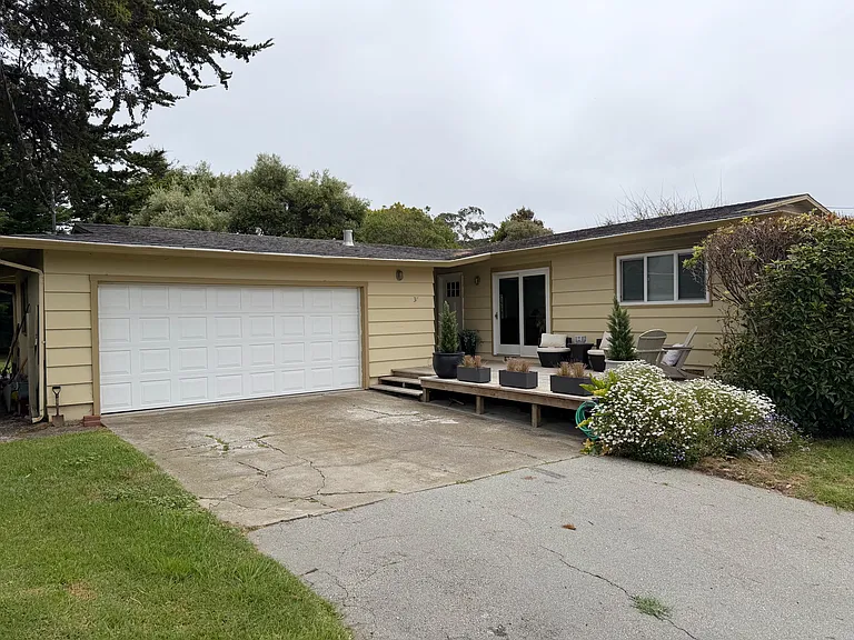 37 Alameda Ave — Photo 1